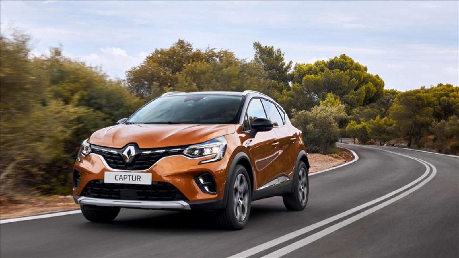 Renault 2024 Mart ayı fiyat listesi: Taliant 864 bin 900 TL'den, Clio 942 bin TL'den başlıyor...