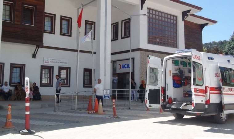 Sakarya'da iş cinayeti: Elektrik direğinden düşen işçi hayatını kaybetti