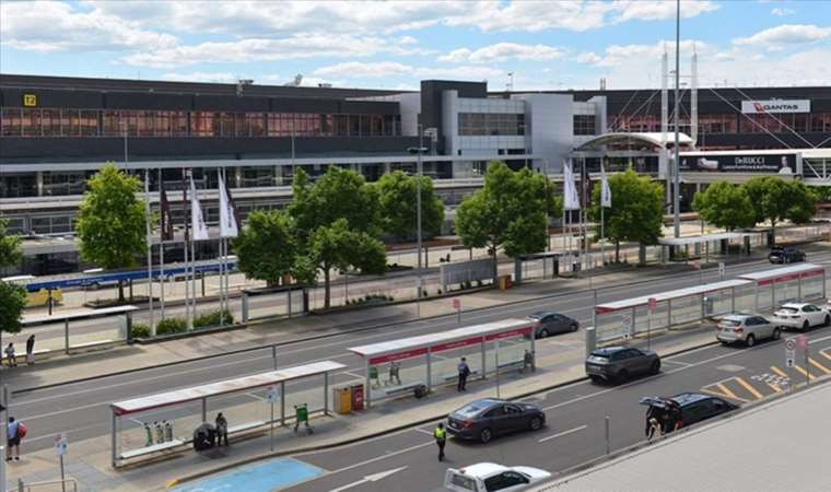 Melbourne Havalimanı iç hatlar terminali güvenlik ihlali nedeniyle kapatıldı