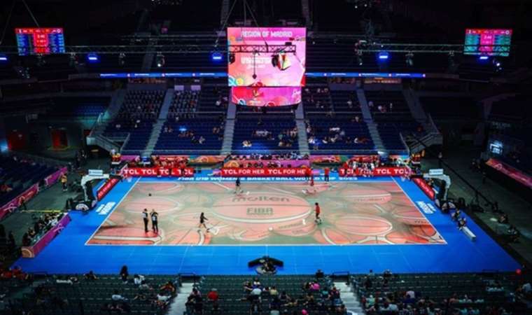 FIBA, LED Cam Zeminli sahasını Madrid’de tanıttı