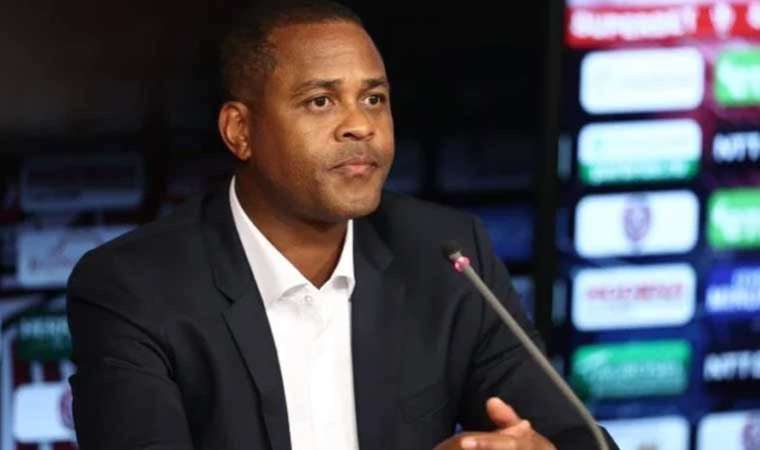 Patrick Kluivert: 'Takımımla gurur duyuyorum'