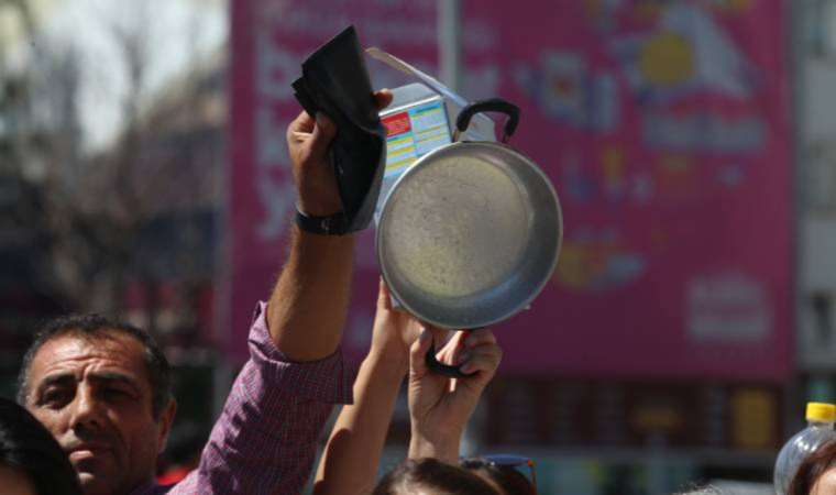 İYİ Parti'den zam protestosu: İktidarın yalanları ve zamları bitmiyor