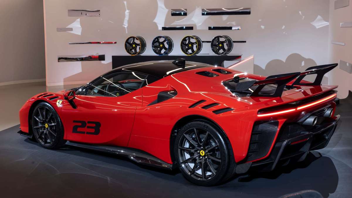 Ferrari SF90 XX Stradale ve Spider tanıtıldı