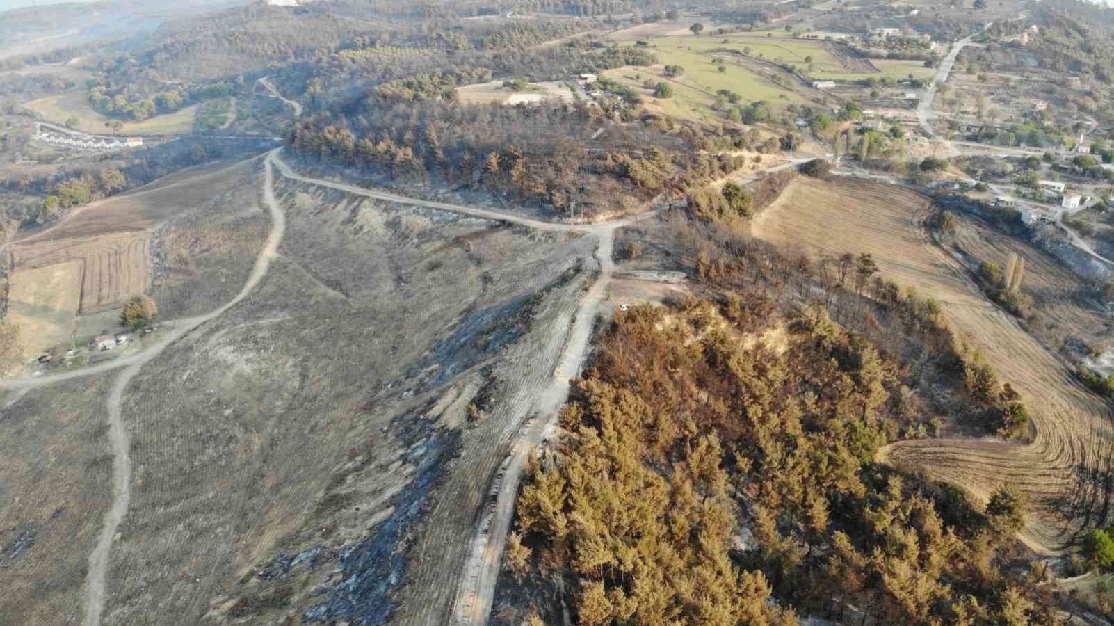 Çanakkale’de orman yangınının 3. gününde yanan alanlar böyle görüntülendi