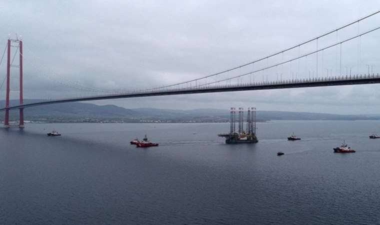 Son Dakika: Çanakkale'de gemi trafiği askıya alındı