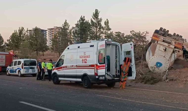 Gaziantep’te feci kaza... Hafriyat kamyonu kontrolden çıktı: 1 ölü, 3 yaralı