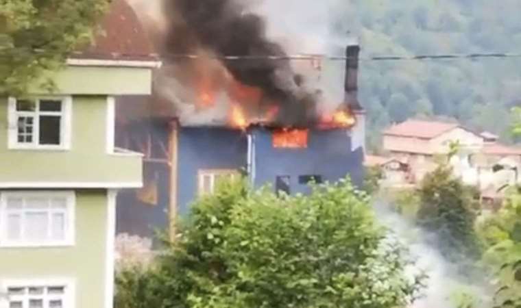 Rize'deki çay fabrikasında yangın!