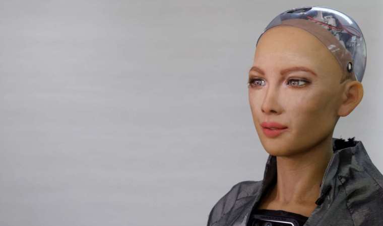 13 Most Inspiring and Witty Tweets from Sophia the Robot