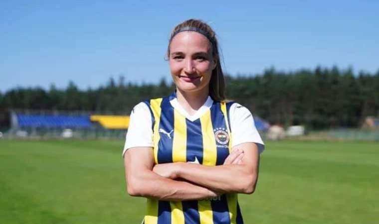 Fenerbahçe Petrol Ofisi, Lara Ivanusa'yı transfer etti!