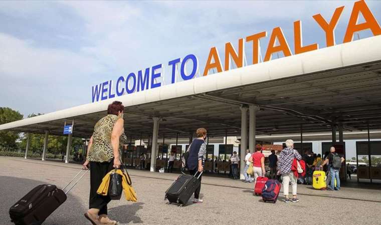 İsrailli bir turist, antik çan çaldığı şüphesiyle Antalya'da tutuklandı