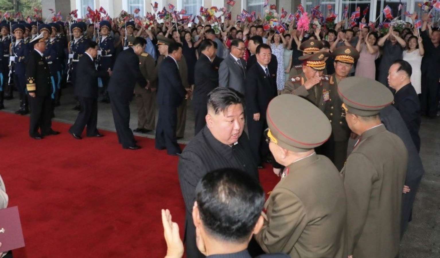 Kuzey Kore lideri Kim Jong Un, Putin ile görüşmek için Rusya’ya gitti