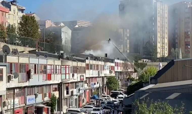 Son Dakika: Bağcılar Matbaacılar Sitesi’nde yangın: 1 kişi hayatını kaybetti