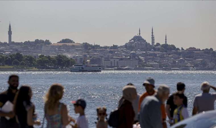 Türkiye 8 ayda 36 milyonu aşkın ziyaretçi ağırladı: En çok turist hangi ülkeden geldi?