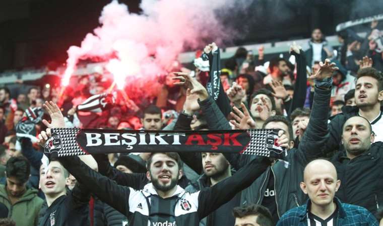 Beşiktaş taraftar grubu 'çArşı'dan yönetime kongre çağrısı!