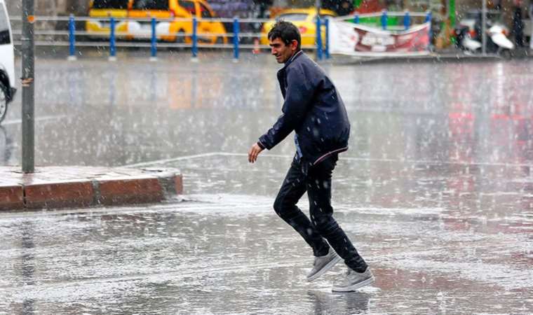 Meteoroloji'den İstanbul için 'kuvvetli sağanak' uyarısı