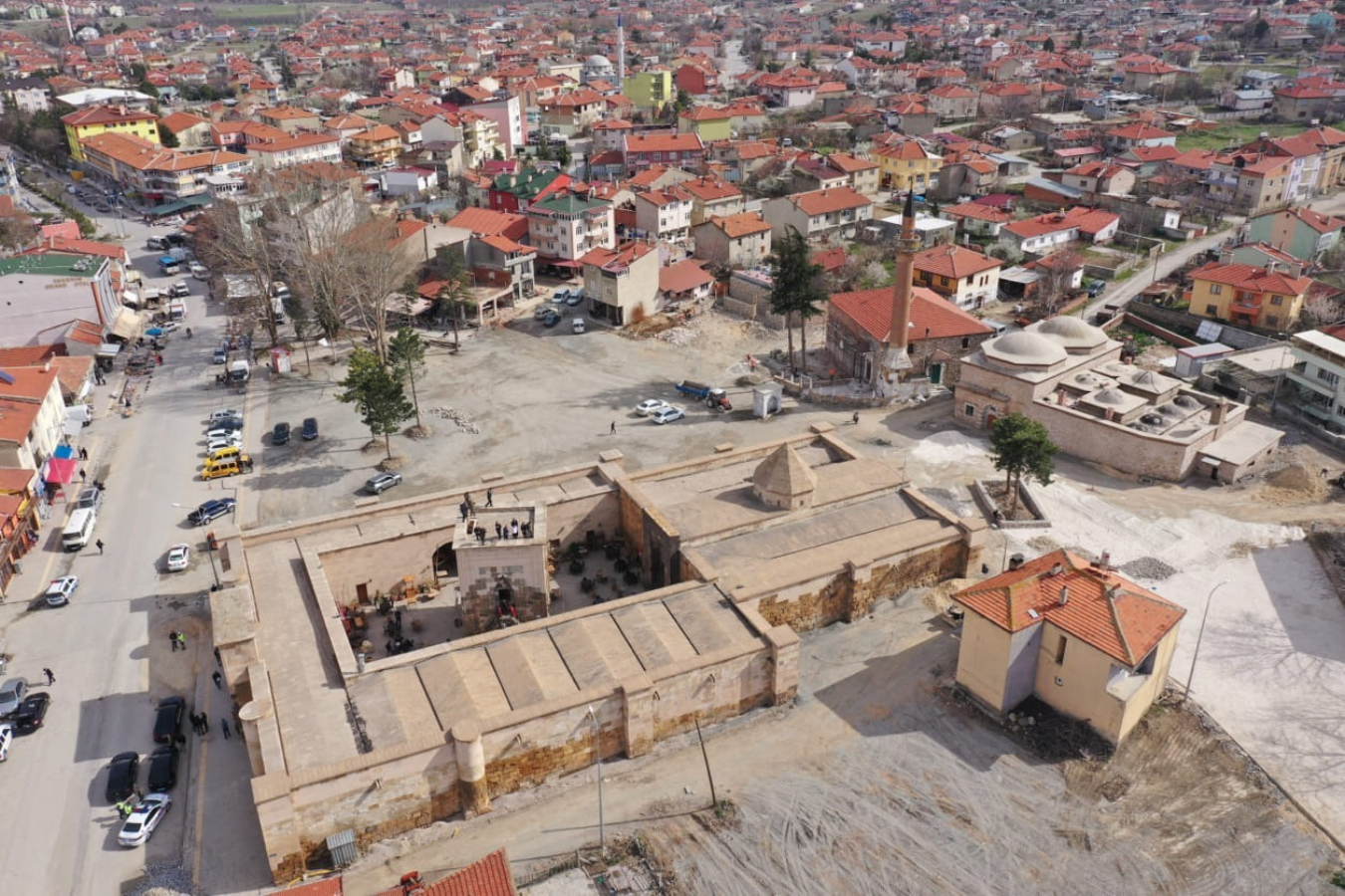 Afyonkarahisar'ın ilçeleri! Afyonkarahisar'ın kaç ilçesi var? Afyonkarahisar'ın ilçe nüfusları kaç? Afyonkarahisar'ın ilçe belediye başkanları kim?