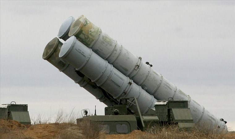 Harkov’u S-300 füzeleriyle hedef aldı