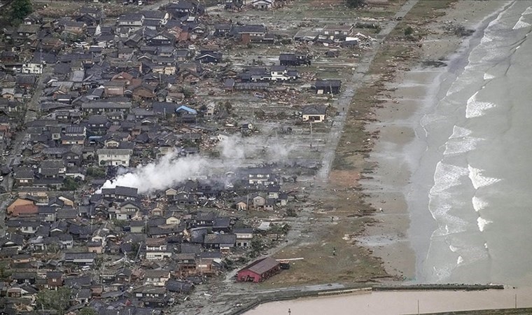 Tsunaminin hasarı ortaya çıktı