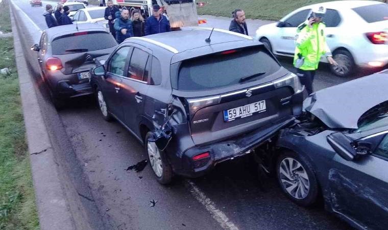 Çorlu’da 10 araçlı zincirleme kaza: 1 yaralı