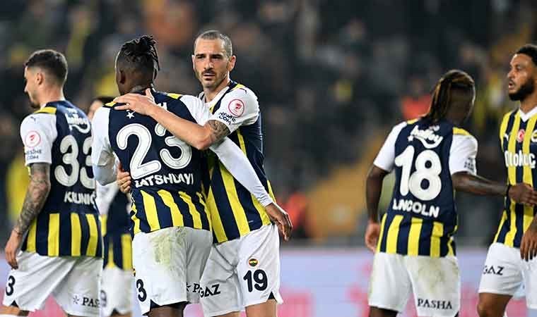 Kadıköy'de gol yağmuru! Fenerbahçe evinde şov yaparak turladı...