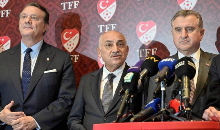 TFF'de hareketli saatler: İstifa kapıda mı?