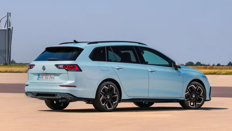 Elektrikliden önceki son Volkswagen Golf tanıtıldı: R-Line, GTI, GTE, stationwagon...