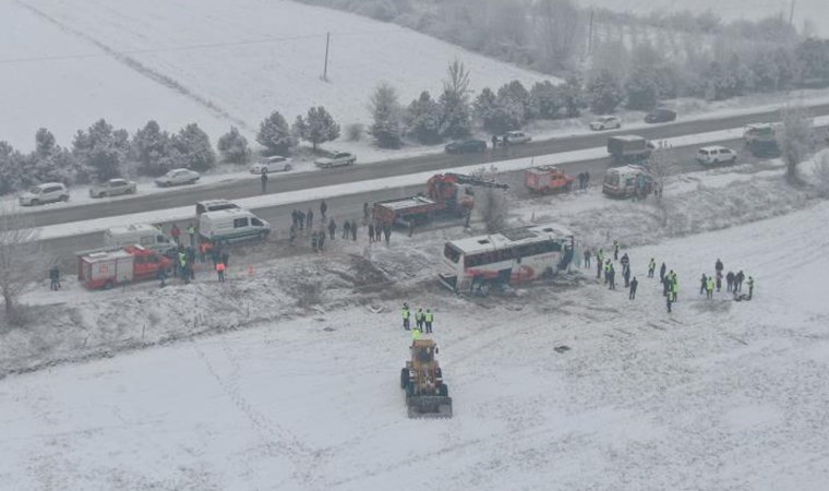 Kastamonu'da 6 kişiye mezar olan otobüs havadan görüntülendi