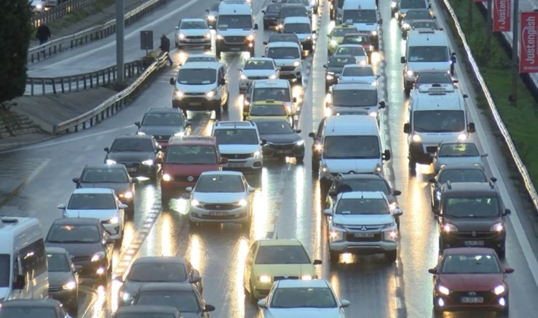 İstanbul'da trafik yoğunluğu: Yüzde 70'i geçti!