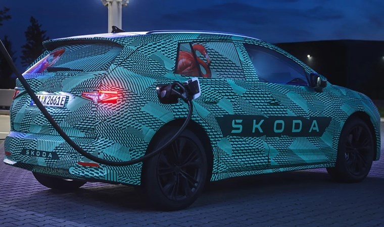 Skoda'nın yeni elektrikli SUV modeli yarın tanıtılacak: İşte Skoda Elroq'a dair tüm ayrıntılar...