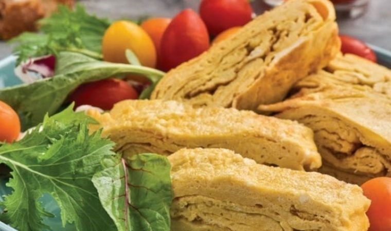 Lezzeti ve görselliğiyle göz kamaştıran Japon omleti: Tamagoyaki tarifi