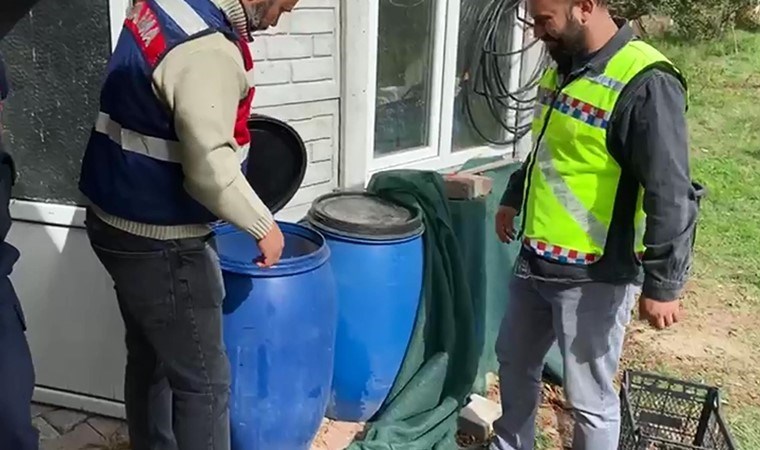 Bağ evinde 558 litre sahte içki ele geçirildi: 1 gözaltı