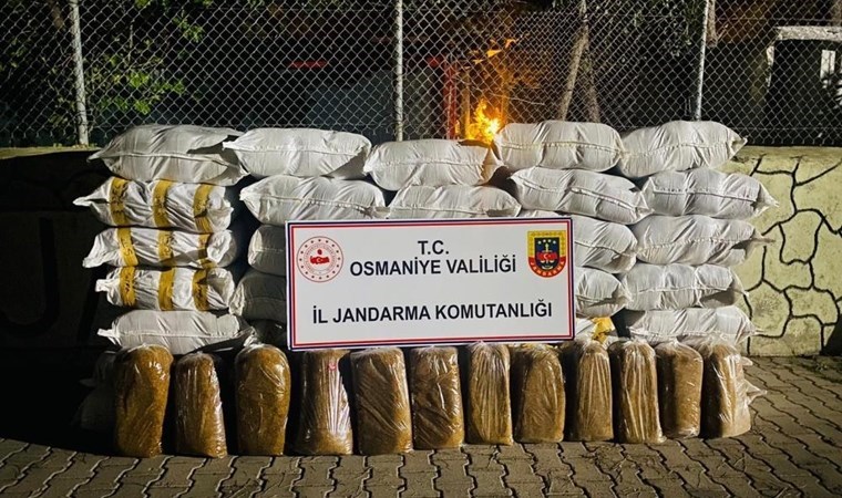 Minibüste 1 ton 460 kilo kaçak tütün ele geçirildi