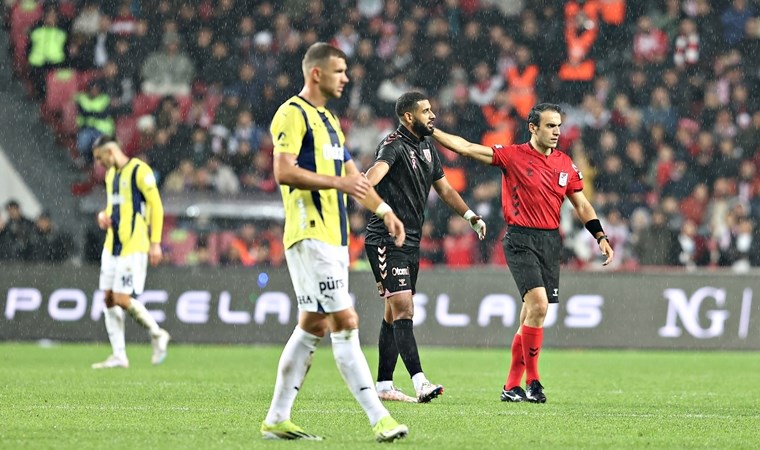 Eski hakemler Samsunspor - Fenerbahçe maçını yorumladı: Golden önce faul var mı?