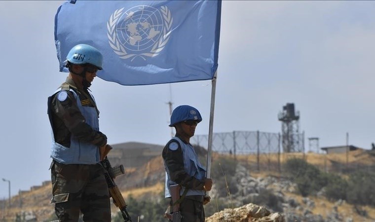 İsrail ordusu, UNIFIL'in gözlem kulesini yıktı