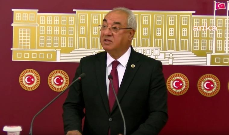 DSP Genel Başkanı Aksakal'dan Bahçeli'ye: “İmralı sakininin, Gazi Meclis’te PKK terör örgütüne teslim ol çağrısı yapmasını beklemesi, akıllara durgunluk verecek bir tutumdur”