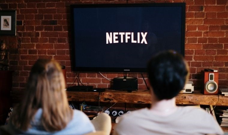 Netflix filmlerdeki stratejisini değiştirmeye başlıyor