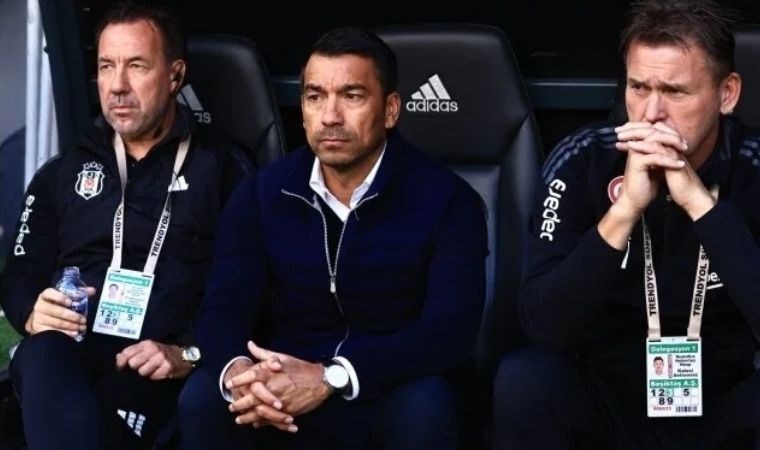 Giovanni van Bronckhorst'tan Galatasaray açıklaması! 'Derbi maçları çok özeldir'