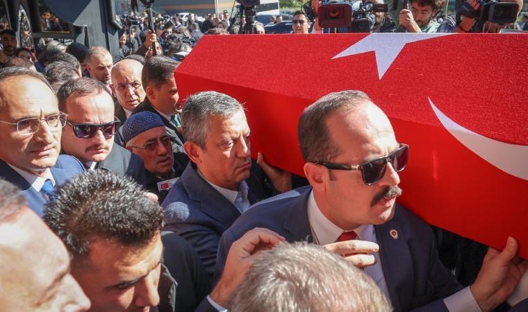 CHP Genel Başkanı Özgür Özel, şehit cenazesine katıldı