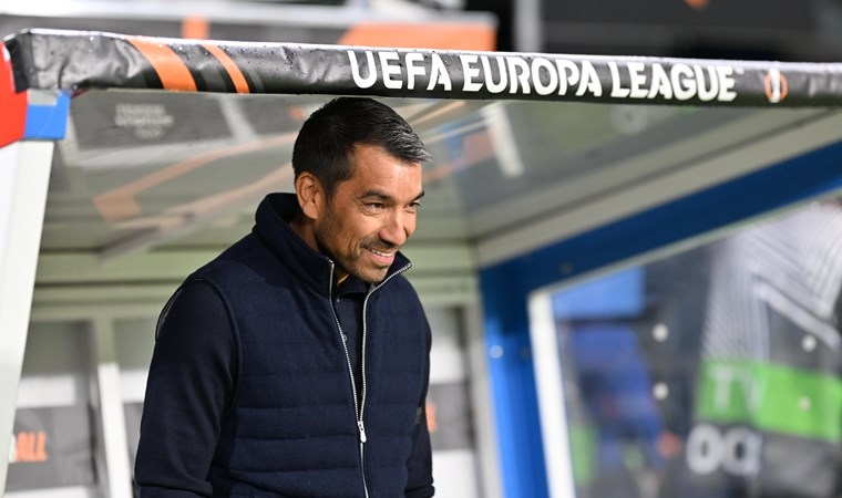 Giovanni van Bronckhorst'tan övgü: 'Bunları yapması çok değerliydi'