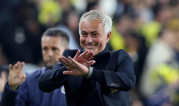 Spor yazarları Fenerbahçe - Manchester United maçını değerlendirdi: 'Kazanamıyorsan kaybetmeyeceksin!'