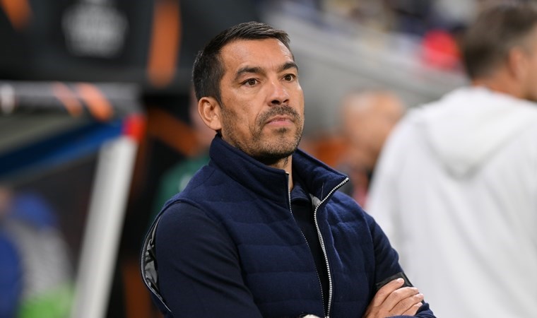 Giovanni van Bronckhorst'tan övgü: 'Bunları yapması çok değerliydi'