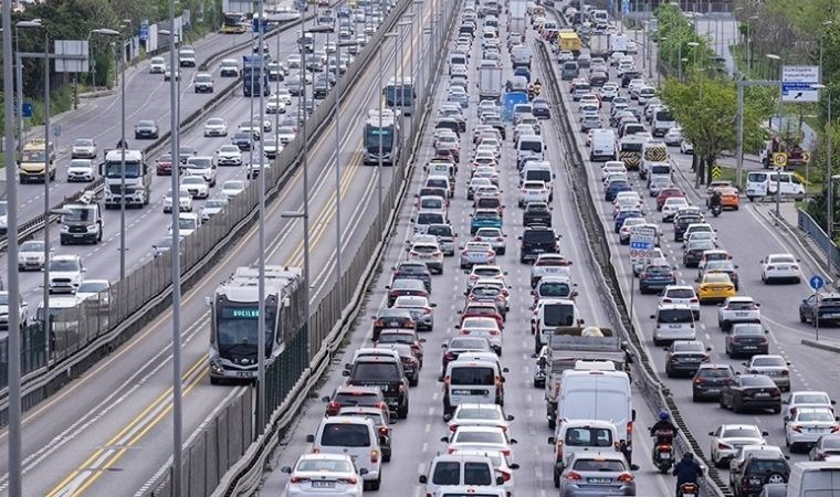 İstanbul'da trafik yoğunluğu yüzde 70'in üzerine çıktı