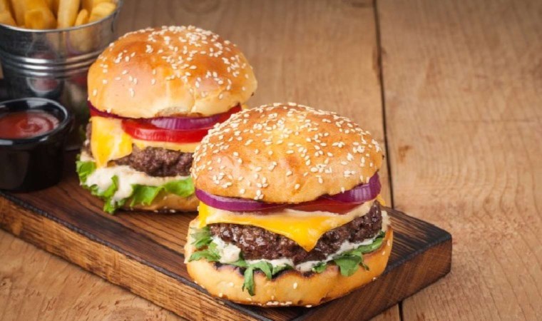 O hamburger zincirinde dev düşüş devam ediyor! Salgın yayılmayı sürdürüyor!