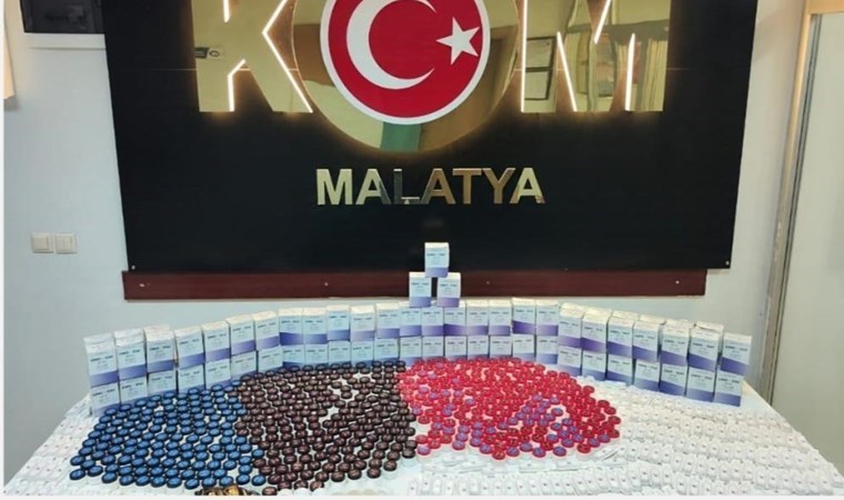 Malatya’da 2 bin 46 adet cinsel içerikli sahte ürün ele geçirildi