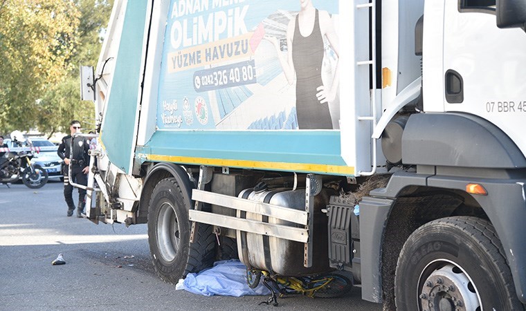 Bisikletiyle çöp kamyonunun altında kalan çocuk hayatını kaybetti