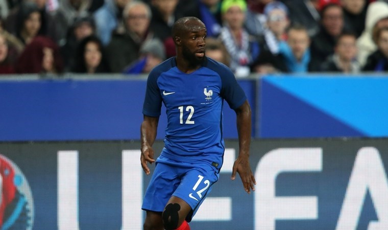 AB'den flaş FIFA kararı: Lassana Diarra transfer kurallarını değiştirebilir!