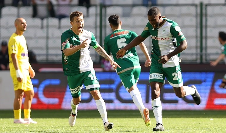 Süper Lig'de nefes kesen karşılaşma: Konyaspor, Eyüpspor'u 90+7'de mağlup etti!