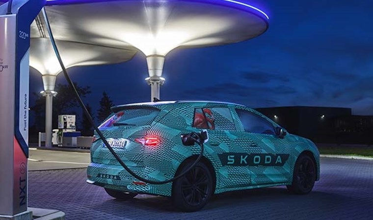 Skoda Elroq ile C-SUV segmentinde elektrikli dönüşüm: Yeni model 2025'te Türkiye'de