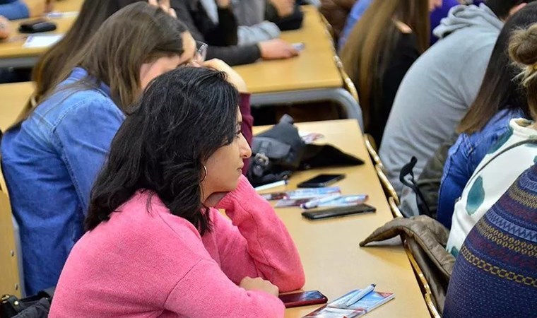 Eğitim-Sen raporunda çarpıcı tespitler: Öğrencilerin yüzde 80'i geleceğinden endişeli