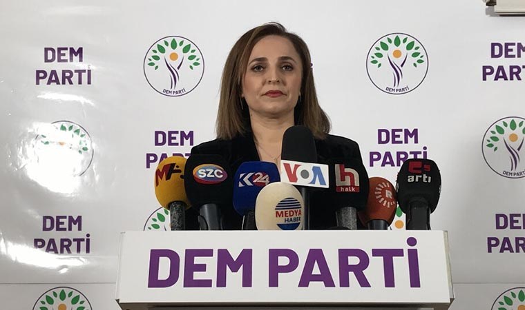 DEM Parti Sözcüsü Ayşegül Doğan: 'Ne belediyelerimizden vazgeçeriz ne kurmak istediğiniz gelecek tahayyülünden'